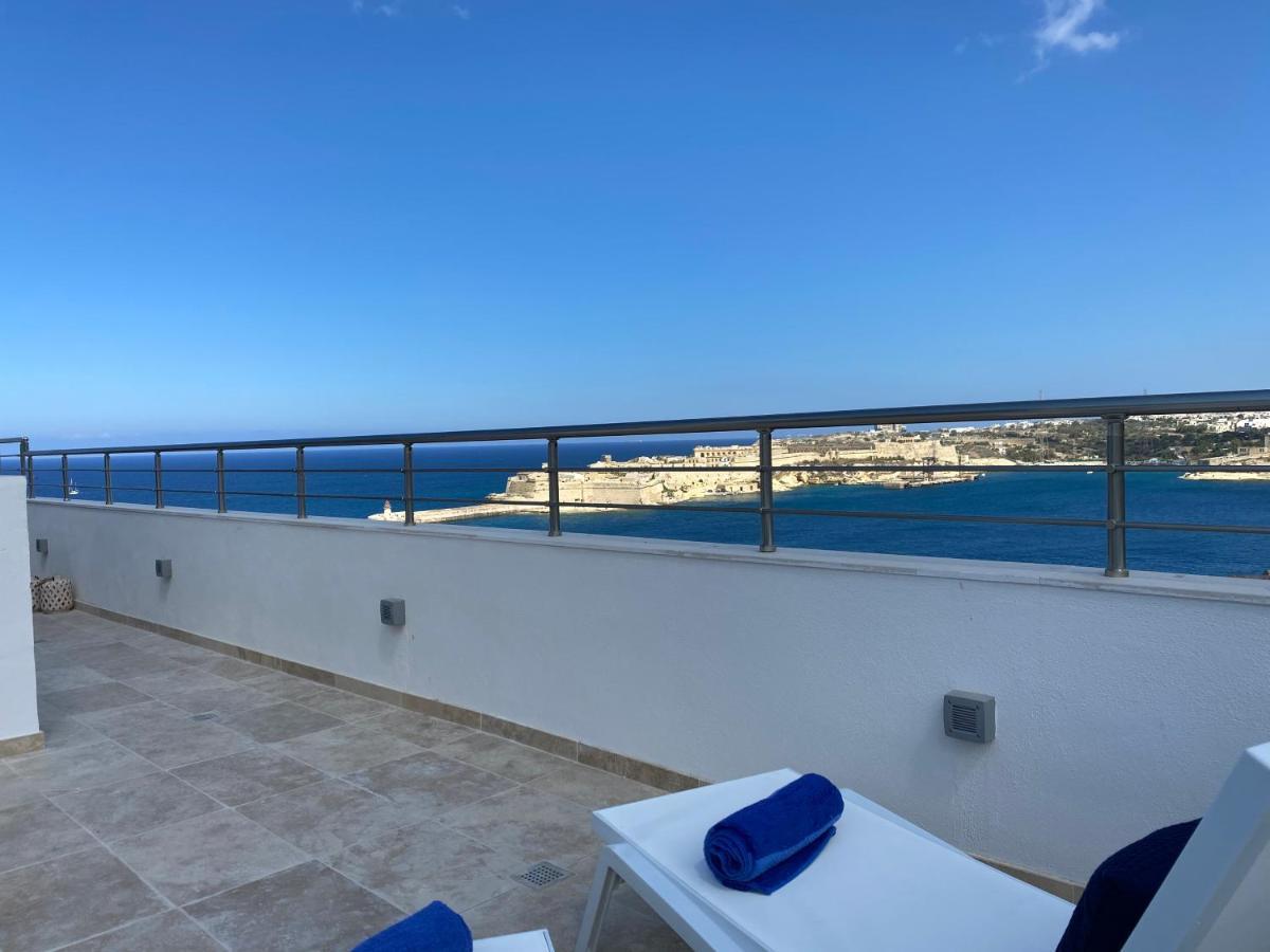 Valletta Luxury 4-Bedroom Duplex With Stunning Sea Views Private Terrace And Jacuzzi Valeta Exterior foto