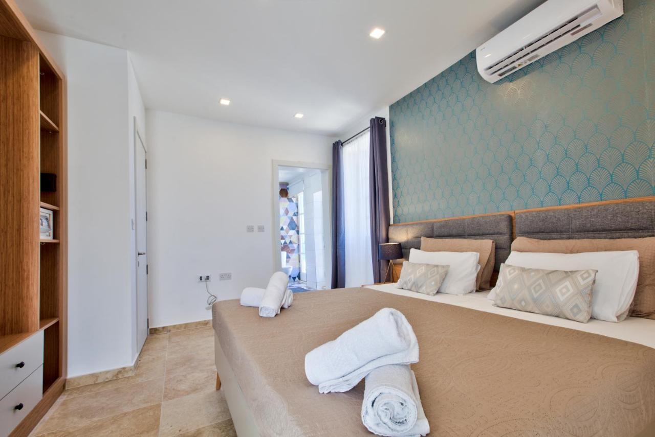 Valletta Luxury 4-Bedroom Duplex With Stunning Sea Views Private Terrace And Jacuzzi Valeta Exterior foto